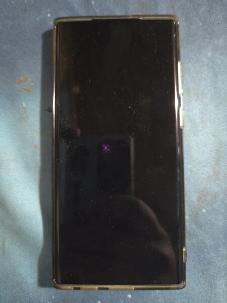 Vand Samsung Galaxy S22 Ultra 5G.